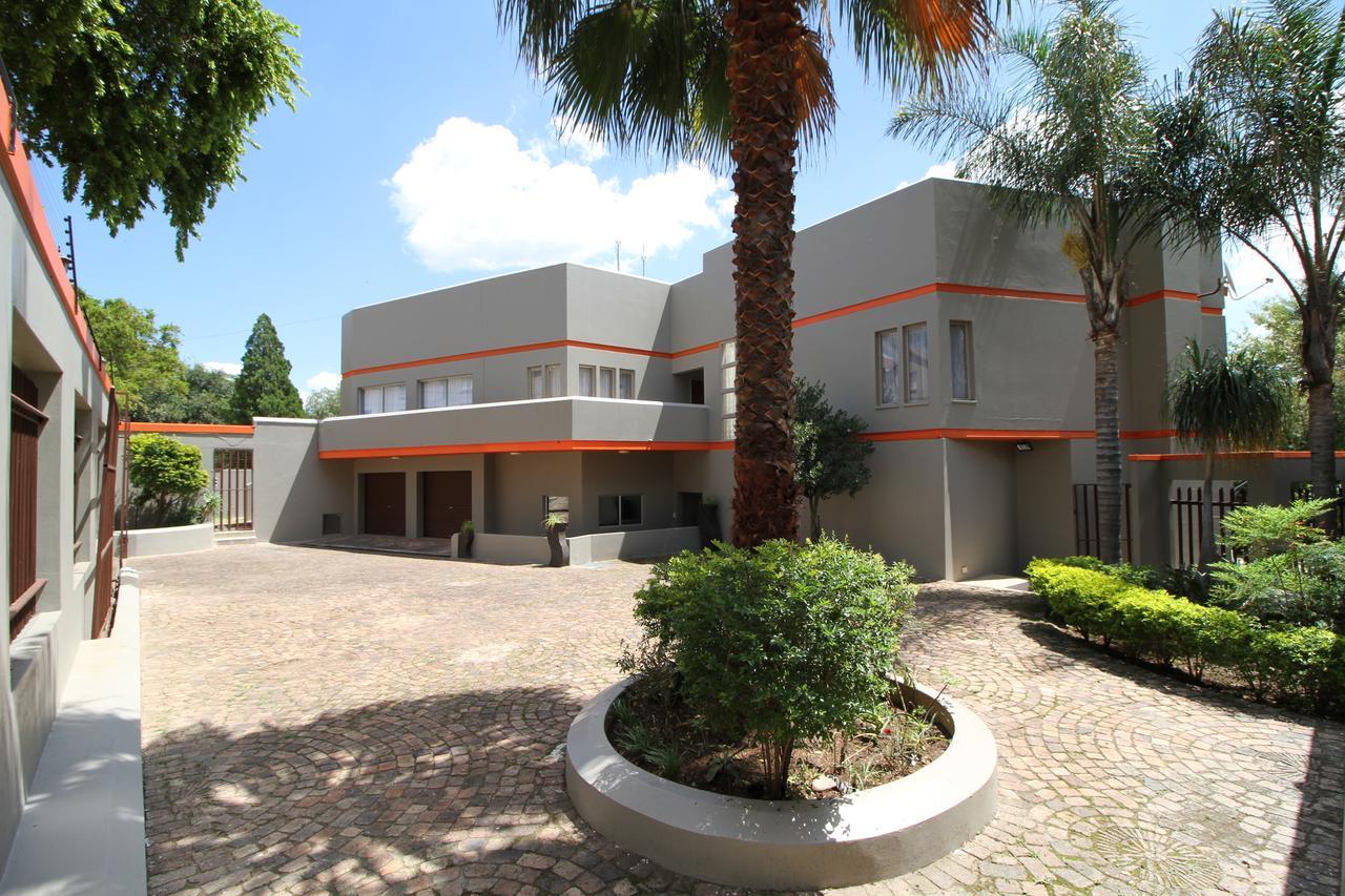 Waterfall Guesthouse Midrand Exterior photo