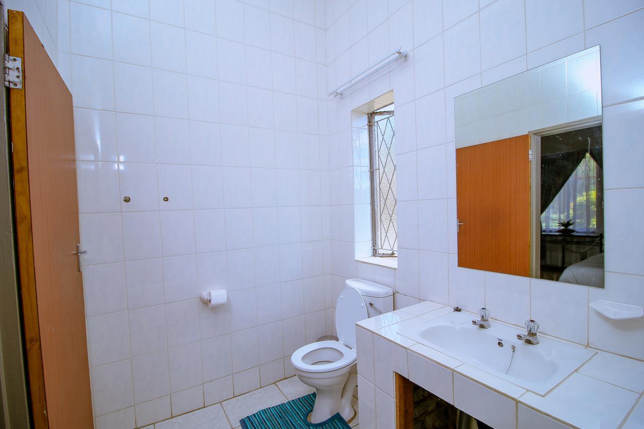 Waterfall Guesthouse Midrand Exterior photo